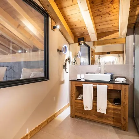 Chalets Du Koh-i Nor By Les Etincelles Val Thorens